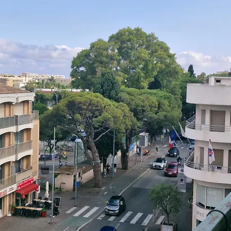 Famillial Avec Toutes Commodites Du Centre Cagnes-sur-Mer