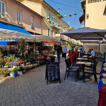 Famillial Avec Toutes Commodites Du Centre Apartment *