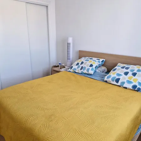 Famillial Avec Toutes Commodites Du Centre *